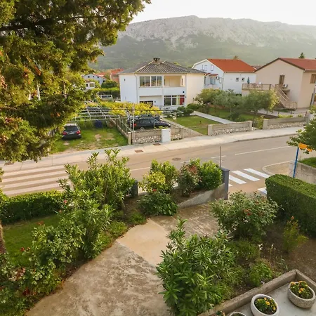 Appartamento With Parking Spaces Baska, Krk - 19538
